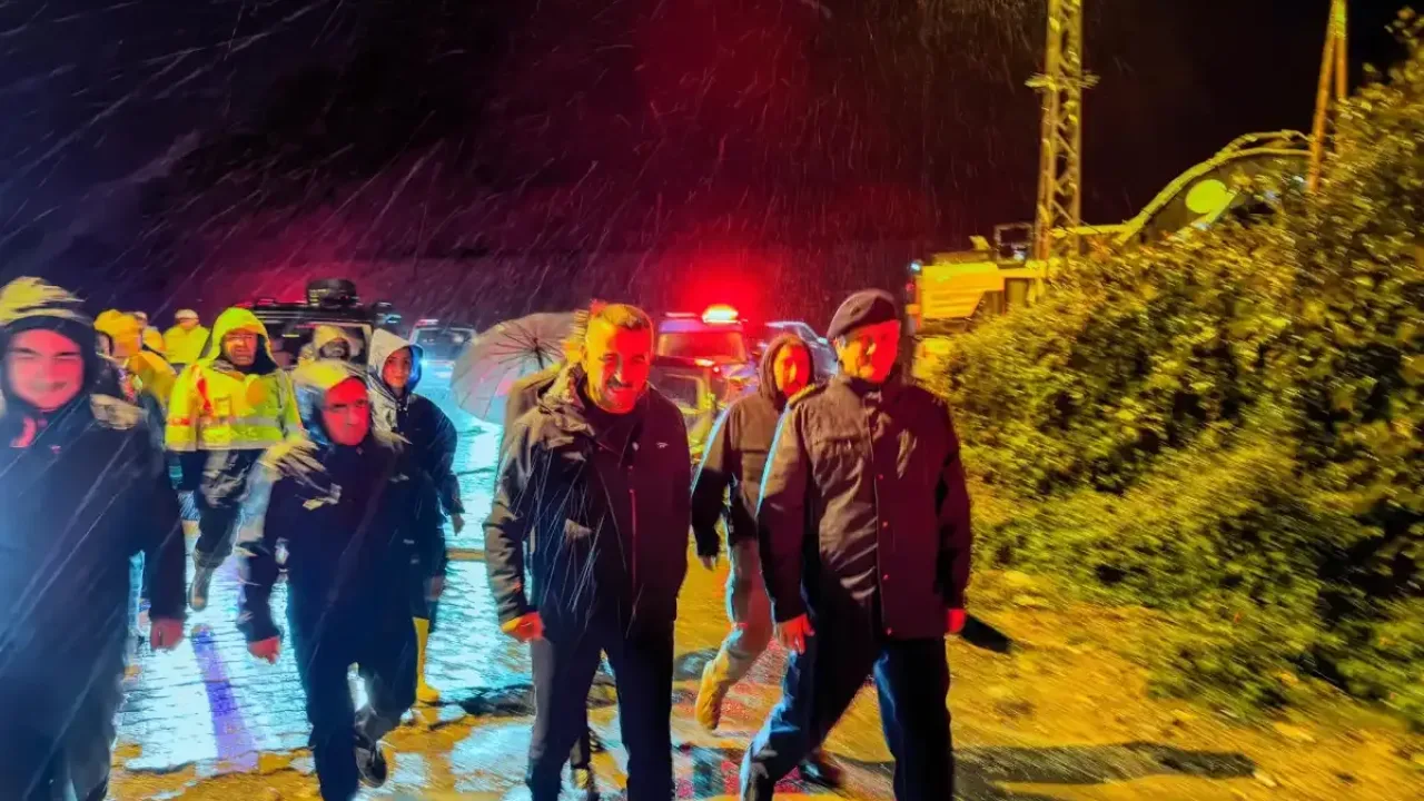 Zonguldak Valisi Hacıbektaşoğlu, yağışların ardından sahadaki
