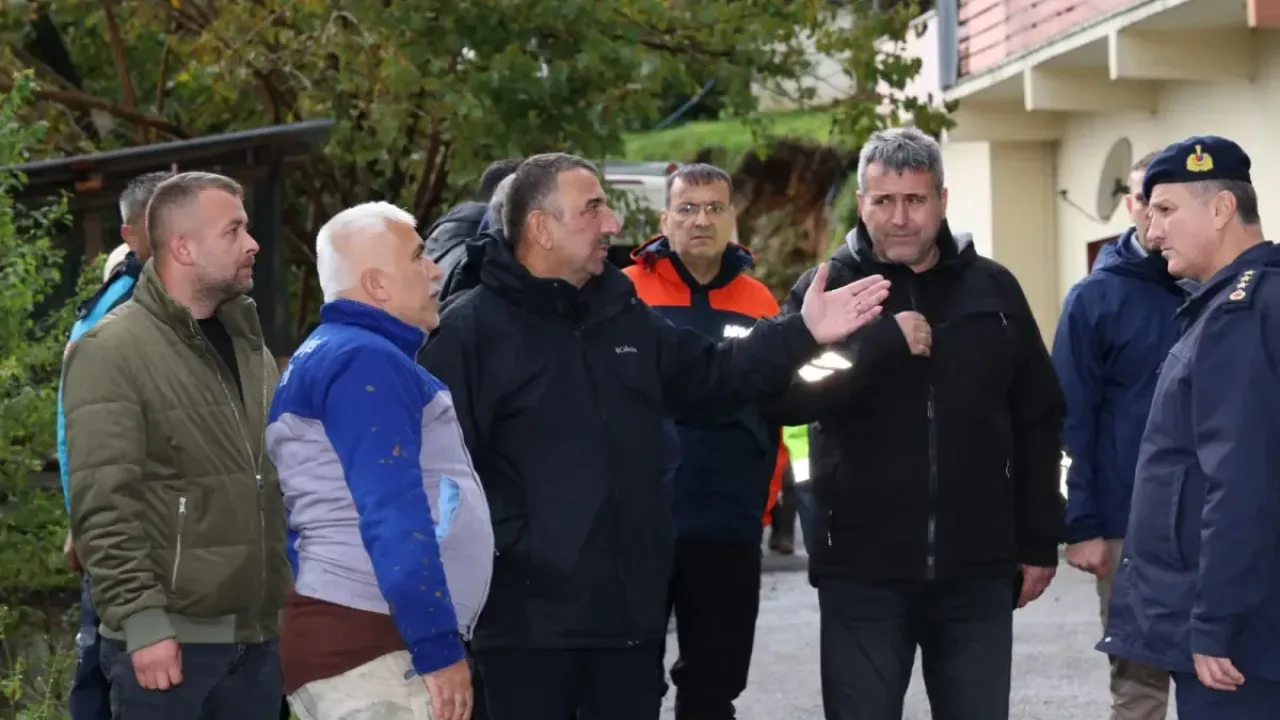 Zonguldak Valisi Hacıbektaşoğlu yağıştan etkilenen bölgeleri