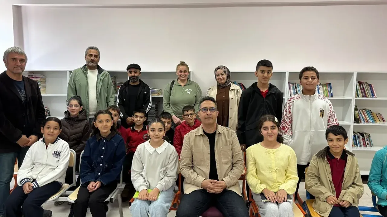 Yazar Ali İpek Mardinli öğrencilerle buluştu